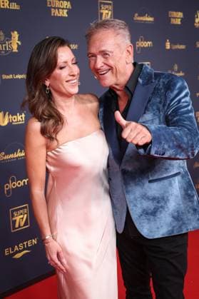 Goldene Henne 2025 Red Carpet Red Carpet Olaf Berger and wife Goldene Henne 2025, 12 09 2025, Leipzig Copyright: xEventpressxFuhrx