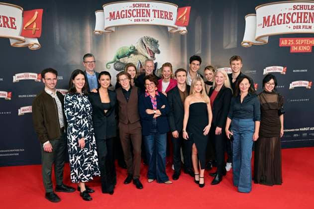 Cast and crew at the premiere of the movie Die Schule der magischen Tiere 4 at Mathäser Filmpalast Munich, 12 09 2025 Foto:xR.xHeinex xFuturexImagex tiere_5932