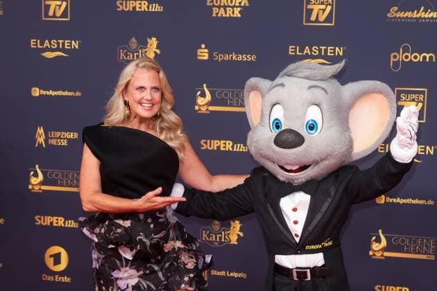 Award Golden Hen 2025 Barbara Schöneberger and Europapark Mouse at the Golden Hen 2025 at Messe Leipzig on 12 09 2025 Copyright: xEventpressxKochanx