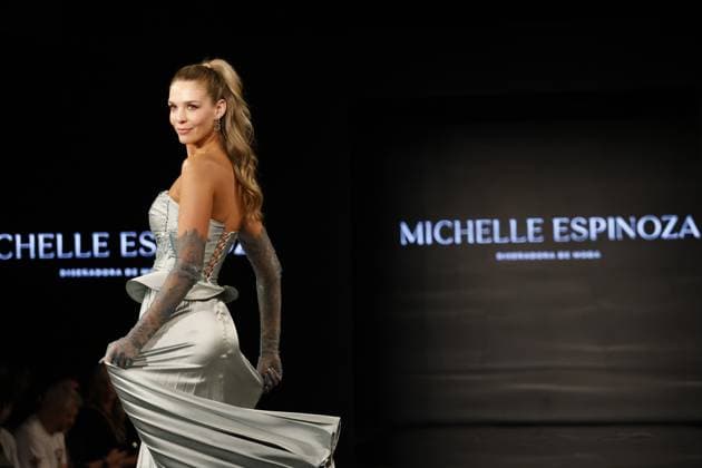 New York Fashion Week - Espinoza Models showcase the latest designs by Mexican designer Michelle Espinoza on the Art Hearts Fashion runway at New York Fashion Week in Lower Manhattan, New York, on September 12, 2025. NEW YORK United States  Copyright: xDeccioxSerranox originalFilename: serrano-notitle250912_npsUm.jpg