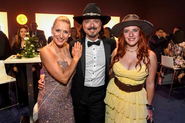 abb Stefanie Hertel, Lanny Lanner and Johanna Mross as guests at the after-show party at the Goldene Henne 2025 awards ceremony at Messe Leipzig on 12 09 2025