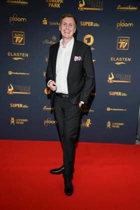 abb Till Reiners with award winner as guest on the red carpet at the Golden Hen 2025 award ceremony at Messe Leipzig on 12 09 2025 Saxony Germany