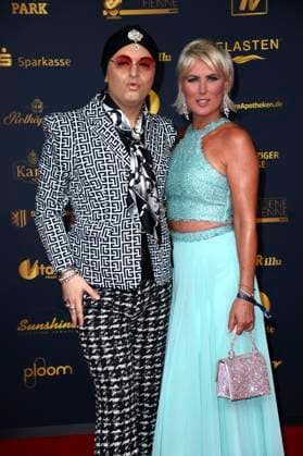 Julian F M Stoeckel and Kamilla Senjo at the 31 Golden Hen 2025 awards ceremony at Leipziger Messe Leipzig, 12 09 2025 Foto:xN.xKubelkax xFuturexImagex henne_5215