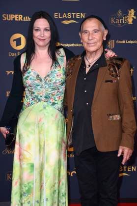 Georgi Gogow with his partner Juliane at the 31 Golden Hen 2025 award ceremony at Leipziger Messe Leipzig, 12 09 2025 Foto:xN.xKubelkax xFuturexImagex henne_5244