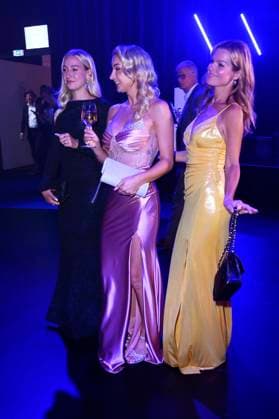 Annalena Keiler, Anna Carina Woitschack and Saskia Leppin at the 31 Golden Hen 2025 award ceremony at Leipziger Messe Leipzig, 12 09 2025 Foto:xN.xKubelkax xFuturexImagex henne_5286