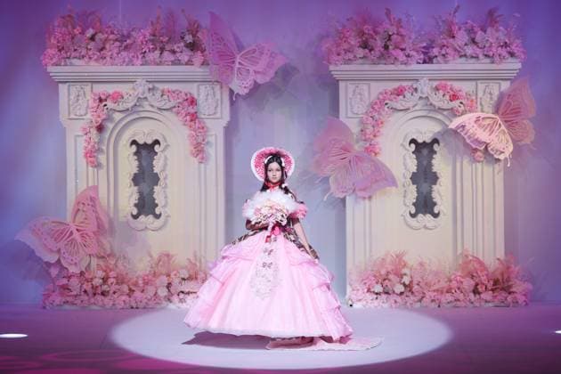 BEIJING, CHINA - SEPTEMBER 13: A model walks the runway at the LuckySeven collection by designer Helen Su on day 9 of China Fashion Week AW25 Collection at 798Â·751 PARK on September 13, 2025 in Beijing, China.  Copyright: xChinaxNewsxServicex 111590611472