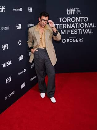 September 13, 2025, Toronto, On, Canada: Producer and actor Dan Levy is photographed on the red carpet for the film Lilith Fair: Building a Mystery during the Toronto International Film Festival in Toronto, on Saturday, Sept. 13, 2025. Toronto Canada  - ZUMAc35_ 20250913_zaf_c35_026 Copyright: xSammyxKoganx