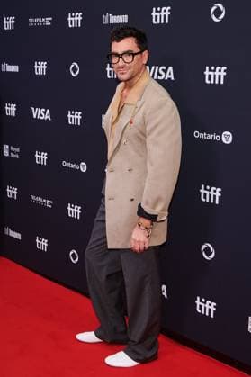 September 13, 2025, Toronto, On, Canada: Producer and actor Dan Levy is photographed on the red carpet for the film Lilith Fair: Building a Mystery during the Toronto International Film Festival in Toronto, on Saturday, Sept. 13, 2025. Toronto Canada  - ZUMAc35_ 20250913_zaf_c35_036 Copyright: xSammyxKoganx