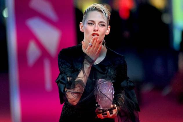 Deauville Closing Ceremony FC Kristen Stewart poses on stage with the Prix de la Revelation award the movie The Chronology of Water during the Closing Ceremony during the 51st Deauville American Film Festival on September 13, 2025 in Deauville, France. Photo by Franck Castel ABACAPRESS.COM Deauville France  Copyright: xCastelxFranck ABACAx