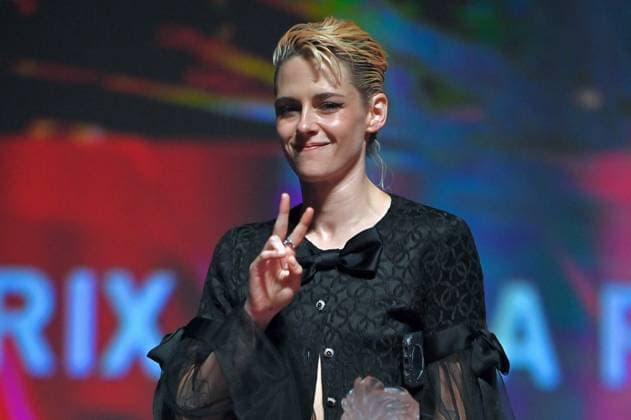 Deauville Closing Ceremony FC Kristen Stewart poses on stage with the Prix de la Revelation award the movie The Chronology of Water during the Closing Ceremony during the 51st Deauville American Film Festival on September 13, 2025 in Deauville, France. Photo by Franck Castel ABACAPRESS.COM Deauville France  Copyright: xCastelxFranck ABACAx