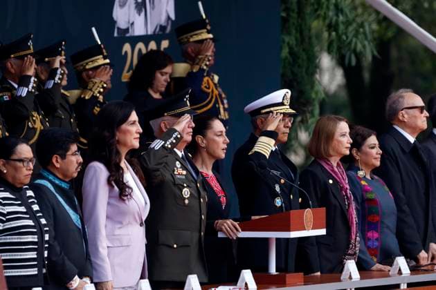 (L-R) President of the Board of Directors of the Chamber of Deputies Kenia Lopez Rabadan; Minister of Mexican National Defense, Ricardo Trevilla Trejo; MexicoÃ¢â‚¬â ¢s President Claudia Sheinbaum Pardo; Minister of the Mexico s Navy, Raymundo Morales Angeles; President of the MexicoÃ¢â‚¬â ¢s Senate, Laura Itzel Castillo and Head of Government of Mexico City, Clara Brugada Molina salute during the Mexican national anthem during the commemorative ceremony for the 178th anniversary of the NioÂ±os Heroes of Chapultepec at the Altar of the Fatherland in the Castillo de Chapultepec. on September 13, 2025 in Mexico City, Mexico. Mexico City Mexico - ZUMAe321 20250913_zia_e321_044 Copyright: xLuisxBarronx