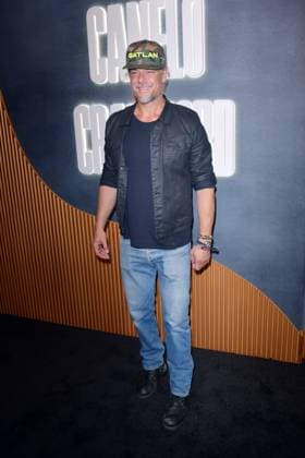 LAS VEGAS, NEVADA - SEPTEMBER 13: Josh Duhamel at Netflix s Canelo v Crawford Fight Night at Allegiant Stadium on September 13, 2025 in Las Vegas, Nevada. Copyright: xDeexDeexCarterx