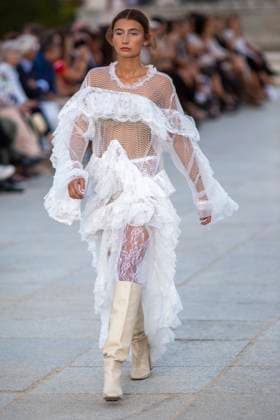 September 13, 2025, Madrid, Madrid, Spain: Models walk the runway during the inaugural Madrid es Moda 2025 show at the Plaza de Oriente Gardens in central Madrid. This is the tenth edition of Madrid es Moda and features a presentation by more than 10 local designers who will showcase flamenco fashion, accompanied by more than 30 models. Madrid Spain - ZUMAs296 20250913_znp_s296_018 Copyright: xLuisxSotox