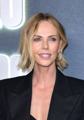LAS VEGAS, NEVADA - SEPTEMBER 13: Charlize Theron at Netflix s Canelo v Crawford Fight Night at Allegiant Stadium on September 13, 2025 in Las Vegas, Nevada. Copyright: xDeexDeexCarterx