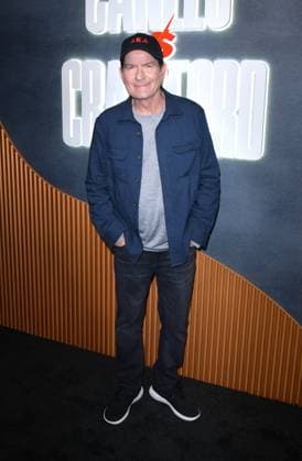 LAS VEGAS, NEVADA - SEPTEMBER 13: Charlie Sheen at Netflix s Canelo v Crawford Fight Night at Allegiant Stadium on September 13, 2025 in Las Vegas, Nevada. Copyright: xDeexDeexCarterx