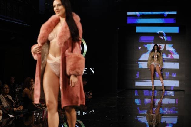 September 2025 New York Fashion Week New York Fashion Week 2025, promoted by Art Hearts Fashion, dazzles at the Angel Orensanz Foundation in Lower Manhattan, New York, United States, on September 13, 2025, where the collections of Mila Hoffman, Kena, and Chavelis Playhouse shine. A fashion show brimming with creativity, avant-garde, and style, it reaffirms New York as the fashion capital of the world and celebrates talent and diversity on the runway. New York United States Copyright: xDeccioxSerranox originalFilename: serrano-notitle250913_npYKl.jpg