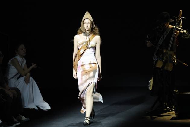 BEIJING, CHINA - SEPTEMBER 14: A model walks the runway at the CHNNYU & ZAKER collection by designers Chen Yu and Koji Udo on day 10 of China Fashion Week AW25 Collection at 798Â·751 PARK on September 14, 2025 in Beijing, China.  Copyright: xChinaxNewsxServicex 111590828354