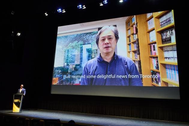 September 14, 2025, Toronto, On, Canada: Director Park Chan-wook speaks in a prerecorded message as No Other Choice wins the 2025 TIFF International People s Choice Award during the Toronto International Film Festival s awards ceremony in Toronto, on Sunday, Sept. 14, 2025. Toronto Canada  - ZUMAc35_ 20250914_zaf_c35_020 Copyright: xSammyxKoganx