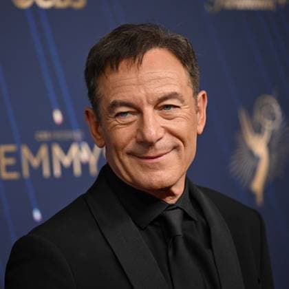 Jason Isaacs arrives for the 77th annual Primetime Emmy Awards at the Peacock Theater in Los Angeles on Sunday, September 14, 2025.  LAP2025091435 CHISxCHEW