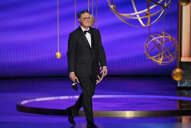 Stephen Colbert speaks onstage at the 77th annual Primetime Emmy Awards at the Peacock Theater in Los Angeles on Sunday, September 14, 2025.  LAP20250914704991 JIMxRUYMEN