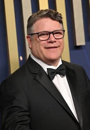 Sean Astin arrives for the 77th annual Primetime Emmy Awards at the Peacock Theater in Los Angeles on Sunday, September 14, 2025.  LAP20250914102 CHISxCHEW