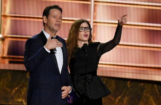 Ike Barinholtz and Kathryn Hahn speak at the 77th annual Primetime Emmy Awards at the Peacock Theater in Los Angeles on Sunday, September 14, 2025.  LAP2025091480460 JIMxRUYMEN
