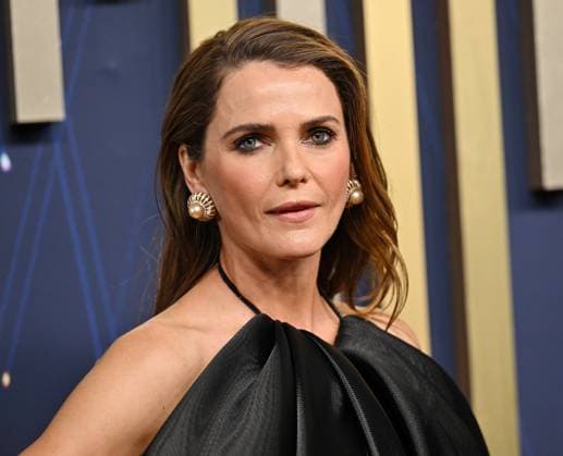 Keri Russell arrives for the 77th annual Primetime Emmy Awards at the Peacock Theater in Los Angeles on Sunday, September 14, 2025.  LAP20250914112 CHISxCHEW