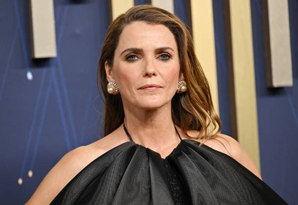 Keri Russell arrives for the 77th annual Primetime Emmy Awards at the Peacock Theater in Los Angeles on Sunday, September 14, 2025.  LAP20250914113 CHISxCHEW