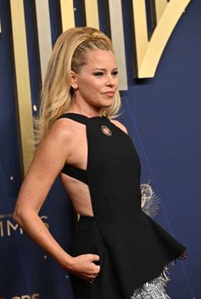 Elizabeth Banks arrives for the 77th annual Primetime Emmy Awards at the Peacock Theater in Los Angeles on Sunday, September 14, 2025.  LAP20250914146 CHISxCHEW