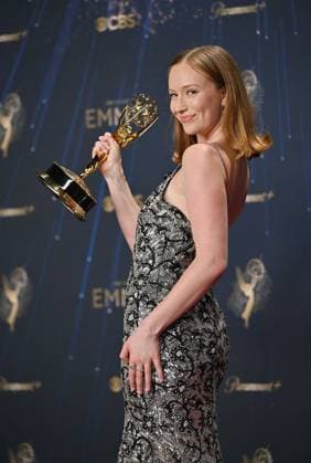 Hannah Einbinder holds the Emmy for Outstanding Supporting Actress in a Comedy Series for Hacks, backstage during the 77th annual Primetime Emmy Awards at the Peacock Theater in Los Angeles on Sunday, September 14, 2025.  LAP20250914189 CHISxCHEW