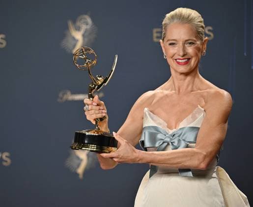 Katherine LaNasa holds the Emmy for Outstanding Supporting Actress in a Drama Series award for The Pitt, backstage during the 77th annual Primetime Emmy Awards at the Peacock Theater in Los Angeles on Sunday, September 14, 2025.  LAP20250914191 CHISxCHEW