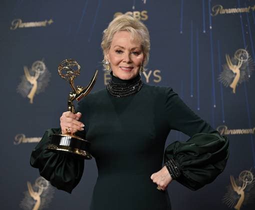 Jean Smart holds the Emmy for Outstanding Lead Actress in a Comedy Series for Hacks, backstage during the 77th annual Primetime Emmy Awards at the Peacock Theater in Los Angeles on Sunday, September 14, 2025.  LAP20250914195 CHISxCHEW
