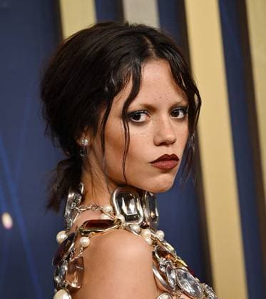 Jenna Ortega arrives for the 77th annual Primetime Emmy Awards at the Peacock Theater in Los Angeles on Sunday, September 14, 2025.  LAP20250914215 CHISxCHEW