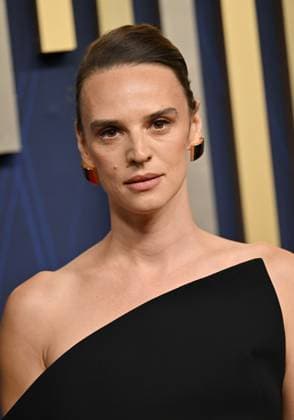 Jessica Lee Gagné arrives for the 77th annual Primetime Emmy Awards at the Peacock Theater in Los Angeles on Sunday, September 14, 2025.  LAP20250914255 CHISxCHEW