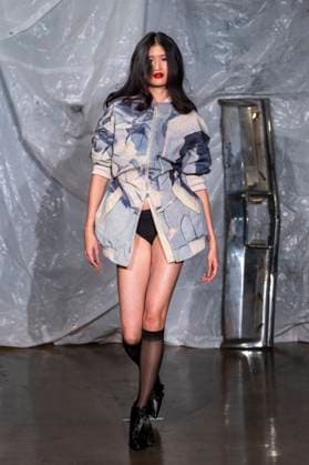 Gabe Gordon - Runway - Spring 2026, New York Fashion Week, USA - 14 Sep 2025 A model walks the runway for the Gabe Gordon fashion show during the Spring 2026 New York Fashion Week at DCTV in New York City. New York United States Copyright: xRonxAdarx xSOPAxImagesx _radar_gordon_20250914_20053