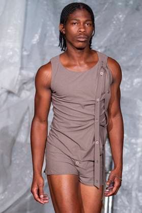 Gabe Gordon - Runway - Spring 2026, New York Fashion Week, USA - 14 Sep 2025 A model walks the runway for the Gabe Gordon fashion show during the Spring 2026 New York Fashion Week at DCTV in New York City. New York United States Copyright: xRonxAdarx xSOPAxImagesx _radar_gordon_20250914_20061