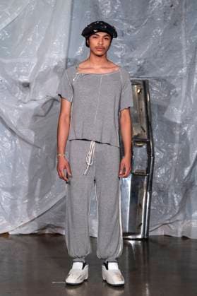 Gabe Gordon - Runway - Spring 2026, New York Fashion Week, USA - 14 Sep 2025 A model walks the runway for the Gabe Gordon fashion show during the Spring 2026 New York Fashion Week at DCTV in New York City. New York United States Copyright: xRonxAdarx xSOPAxImagesx _radar_gordon_20250914_20071