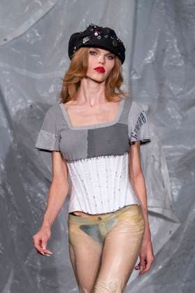 Gabe Gordon - Runway - Spring 2026, New York Fashion Week, USA - 14 Sep 2025 A model walks the runway for the Gabe Gordon fashion show during the Spring 2026 New York Fashion Week at DCTV in New York City. New York United States Copyright: xRonxAdarx xSOPAxImagesx _radar_gordon_20250914_20157