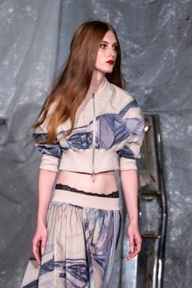 Gabe Gordon - Runway - Spring 2026, New York Fashion Week, USA - 14 Sep 2025 A model walks the runway for the Gabe Gordon fashion show during the Spring 2026 New York Fashion Week at DCTV in New York City. New York United States Copyright: xRonxAdarx xSOPAxImagesx _radar_gordon_20250914_20181