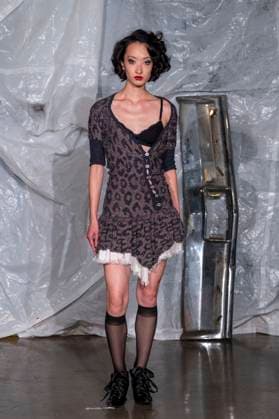 Gabe Gordon - Runway - Spring 2026, New York Fashion Week, USA - 14 Sep 2025 A model walks the runway for the Gabe Gordon fashion show during the Spring 2026 New York Fashion Week at DCTV in New York City. New York United States Copyright: xRonxAdarx xSOPAxImagesx _radar_gordon_20250914_20196