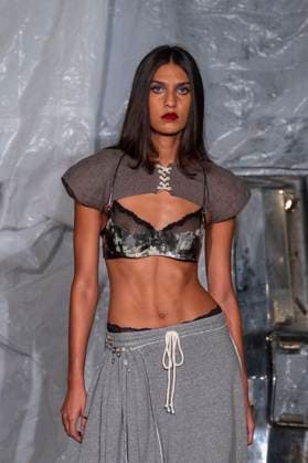 Gabe Gordon - Runway - Spring 2026, New York Fashion Week, USA - 14 Sep 2025 A model walks the runway for the Gabe Gordon fashion show during the Spring 2026 New York Fashion Week at DCTV in New York City. New York United States Copyright: xRonxAdarx xSOPAxImagesx _radar_gordon_20250914_20283