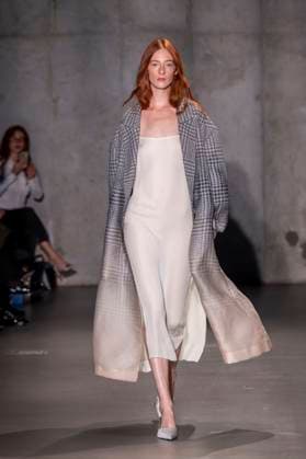 Bach Mai - Runway - Spring 2026, New York Fashion Week, USA - 14 Sep 2025 A model walks the runway for the Bach Mai fashion show during the Spring 2026 New York Fashion Week at Genesis House in New York City. New York United States Copyright: xRonxAdarx xSOPAxImagesx _radar_mai_20250914_20754