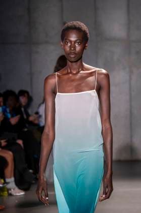 Bach Mai - Runway - Spring 2026, New York Fashion Week, USA - 14 Sep 2025 A model walks the runway for the Bach Mai fashion show during the Spring 2026 New York Fashion Week at Genesis House in New York City. New York United States Copyright: xRonxAdarx xSOPAxImagesx _radar_mai_20250914_20815