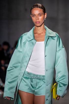 Bach Mai - Runway - Spring 2026, New York Fashion Week, USA - 14 Sep 2025 A model walks the runway for the Bach Mai fashion show during the Spring 2026 New York Fashion Week at Genesis House in New York City. New York United States Copyright: xRonxAdarx xSOPAxImagesx _radar_mai_20250914_20852