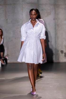 Bach Mai - Runway - Spring 2026, New York Fashion Week, USA - 14 Sep 2025 A model walks the runway for the Bach Mai fashion show during the Spring 2026 New York Fashion Week at Genesis House in New York City. New York United States Copyright: xRonxAdarx xSOPAxImagesx _radar_mai_20250914_20862
