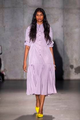 Bach Mai - Runway - Spring 2026, New York Fashion Week, USA - 14 Sep 2025 A model walks the runway for the Bach Mai fashion show during the Spring 2026 New York Fashion Week at Genesis House in New York City. New York United States Copyright: xRonxAdarx xSOPAxImagesx _radar_mai_20250914_20876