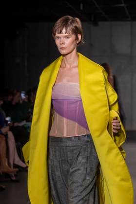 Bach Mai - Runway - Spring 2026, New York Fashion Week, USA - 14 Sep 2025 A model walks the runway for the Bach Mai fashion show during the Spring 2026 New York Fashion Week at Genesis House in New York City. New York United States Copyright: xRonxAdarx xSOPAxImagesx _radar_mai_20250914_20960
