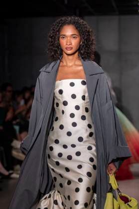 Bach Mai - Runway - Spring 2026, New York Fashion Week, USA - 14 Sep 2025 A model walks the runway for the Bach Mai fashion show during the Spring 2026 New York Fashion Week at Genesis House in New York City. New York United States Copyright: xRonxAdarx xSOPAxImagesx _radar_mai_20250914_21078