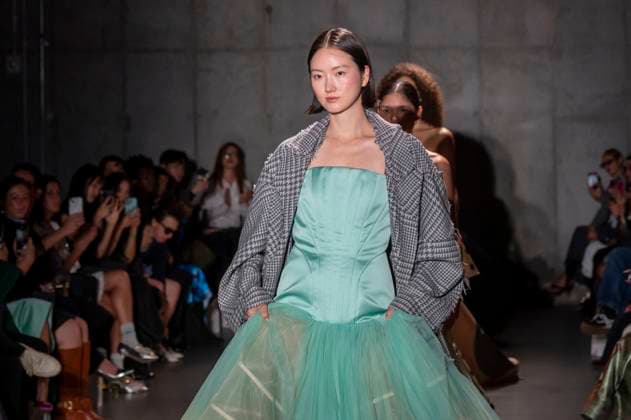 Bach Mai - Runway - Spring 2026, New York Fashion Week, USA - 14 Sep 2025 Models walk the runway finale for the Bach Mai fashion show during the Spring 2026 New York Fashion Week at Genesis House in New York City. New York United States Copyright: xRonxAdarx xSOPAxImagesx _radar_mai_20250914_21245
