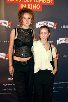 Emmylou Nensel and Luzie Nadjafi at the premiere of the feature film The School of Magical Animals 4 at Lichtburg Essen, 14 09 2025 Foto:xT.xSchröerx xFuturexImagex schule_5927
